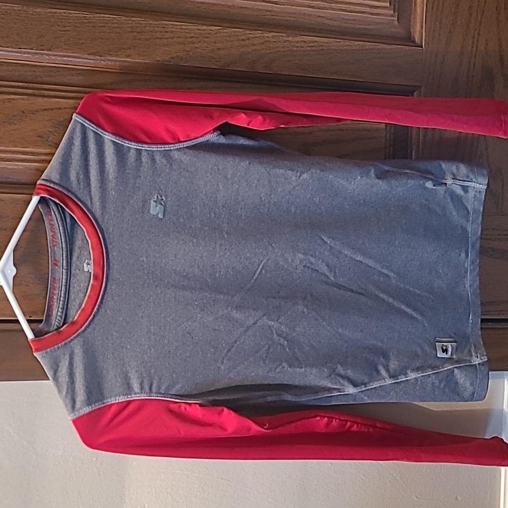 Boys compression fit long sleeve Starter shirt size XL 14-16